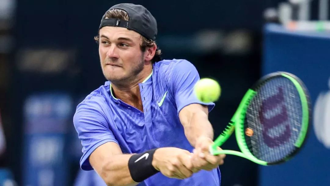 工资与潜在 工资与潜在